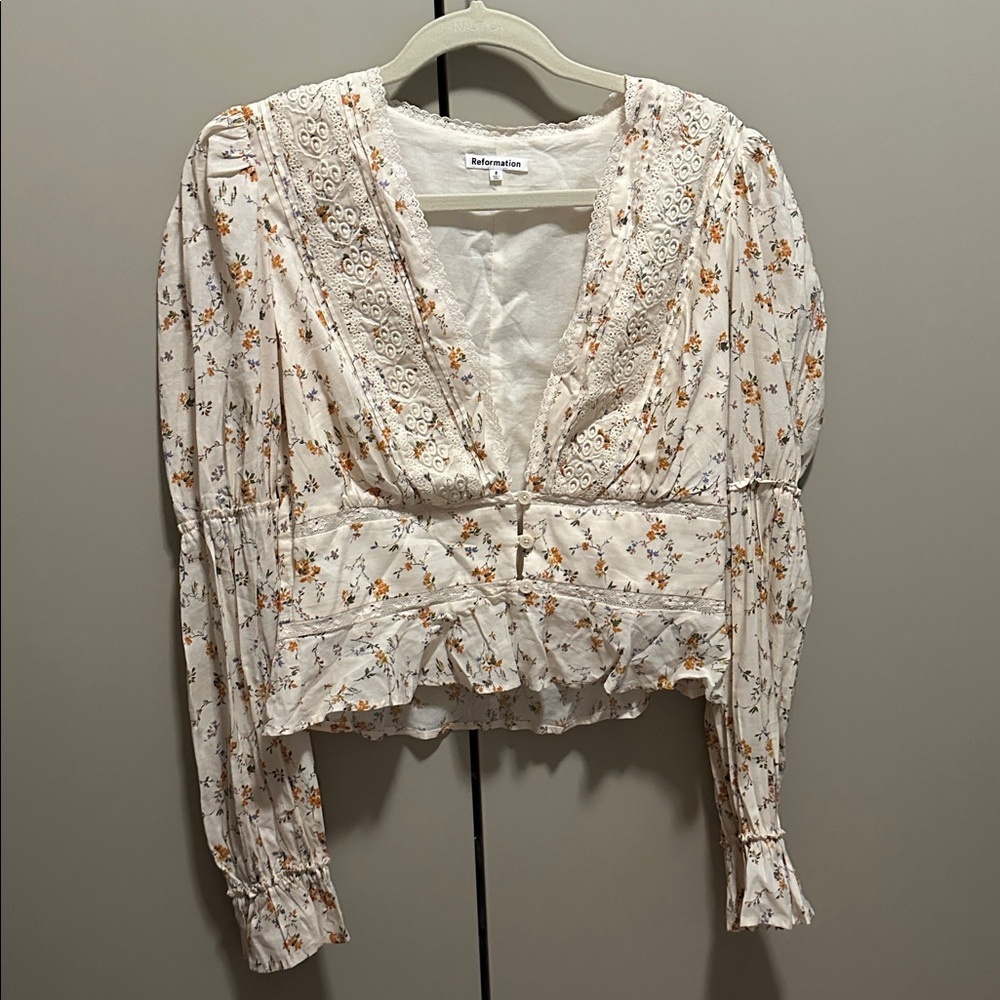 Reformation Meadowlark Long Sleeve Top size 8 - Picture 11 of 13